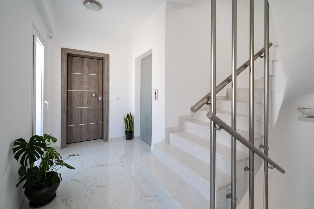 Amersa Luxury Apartments Heraklion Exteriör bild